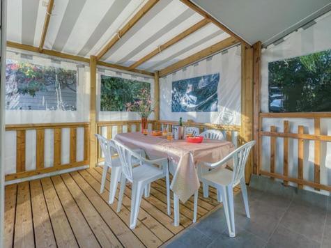 Camping De Brouel 앙봉 외부 사진