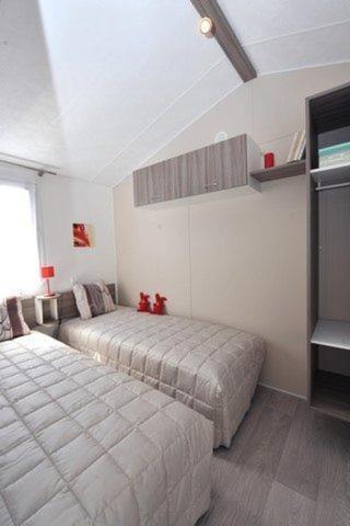 Camping De Brouel 앙봉 객실 사진